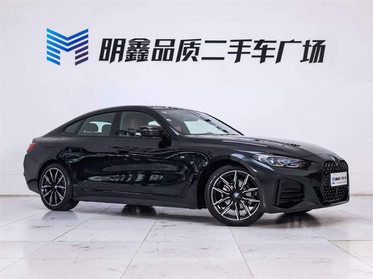 寶馬 寶馬4系  2023款 425i Gran Coupe M運(yùn)動(dòng)曜夜套裝圖片