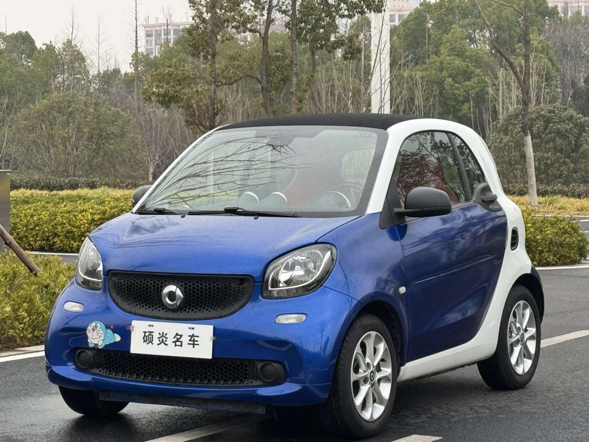 2017年7月smart fortwo  2015款 1.0L 52千瓦硬頂靈動(dòng)版