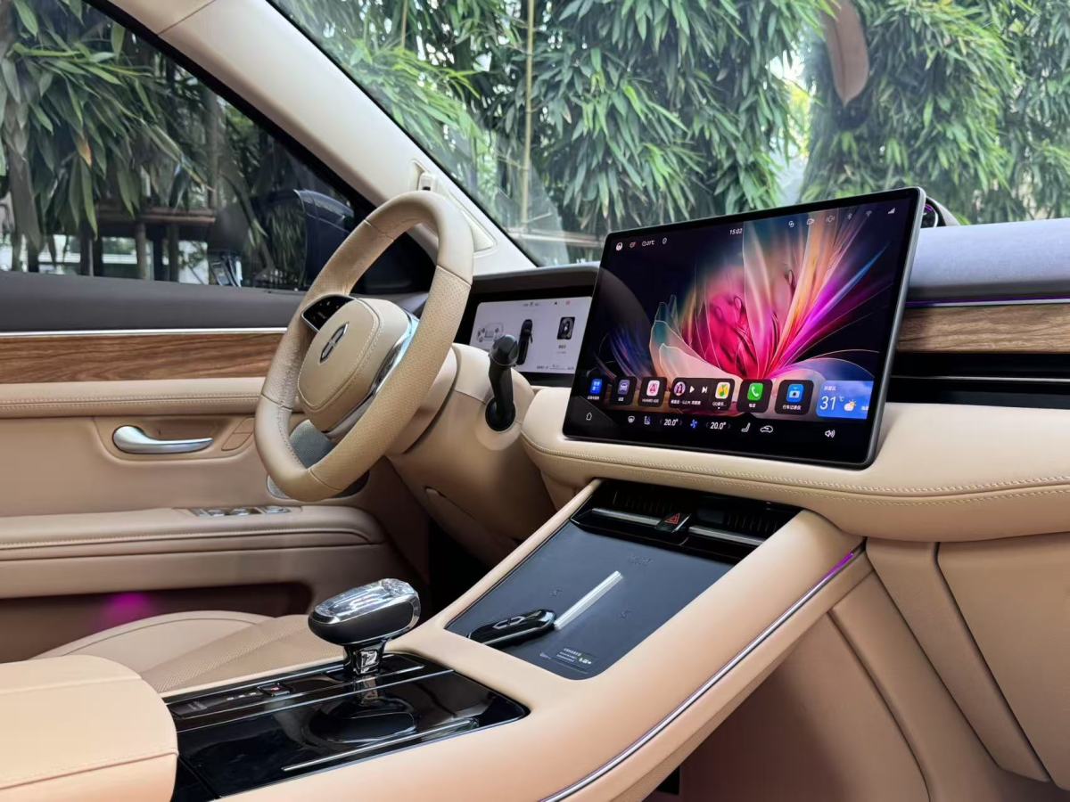 智界汽車(chē) 智界S7  2024款 Max 后驅(qū)長(zhǎng)航智駕版圖片