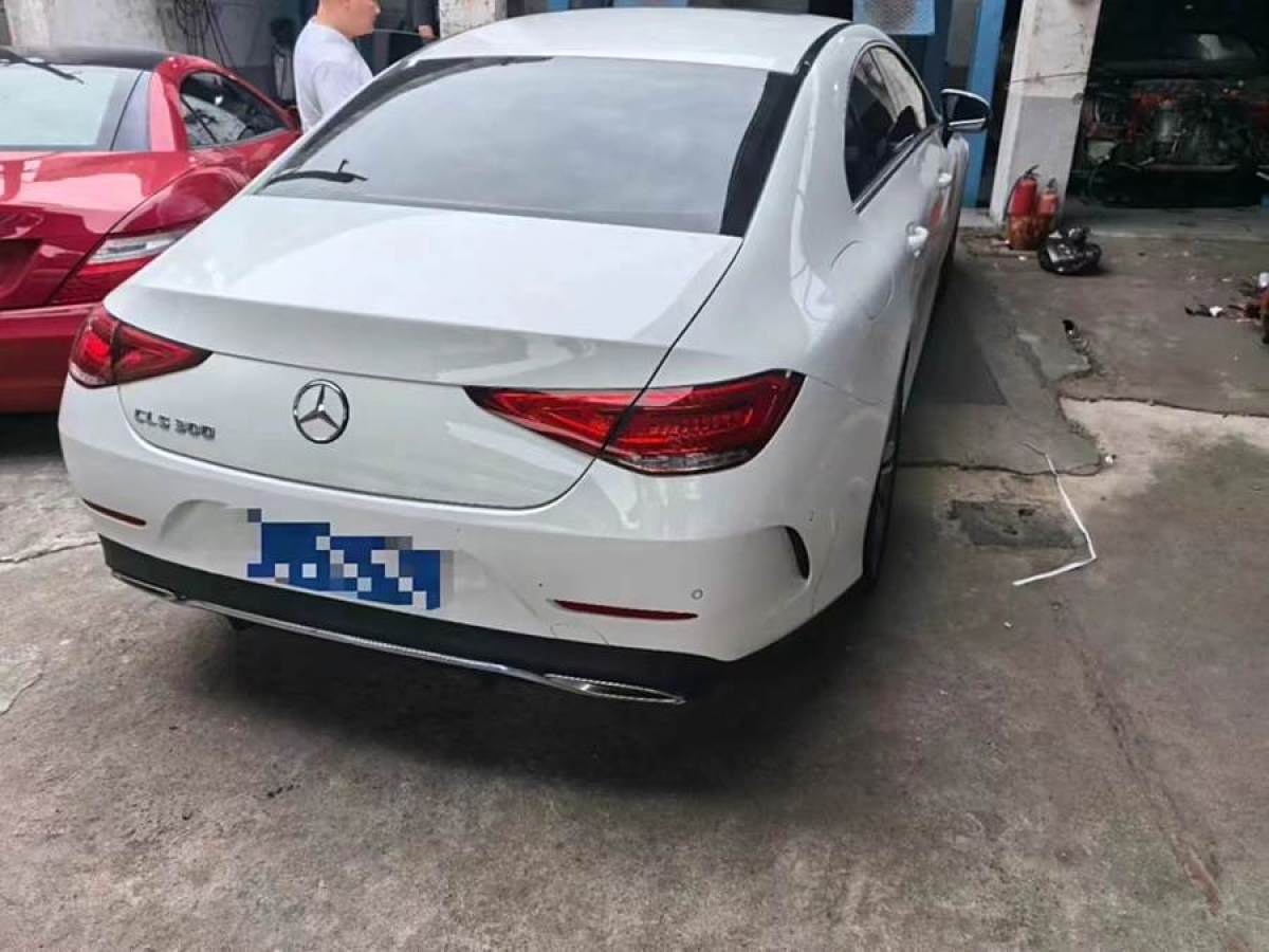 奔馳 奔馳CLS級(jí)  2023款 改款 CLS 300 動(dòng)感型圖片