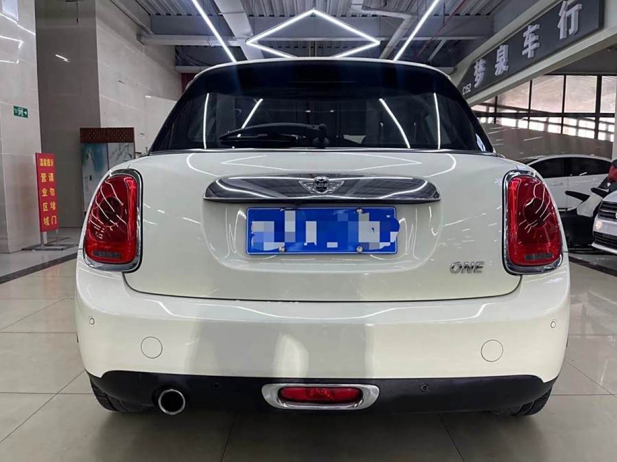 MINI MINI  2015款 1.2T ONE 五門版圖片