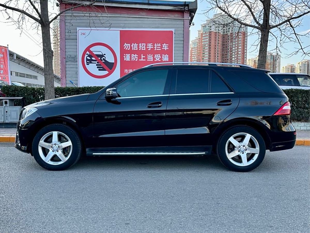 奔馳 奔馳M級(jí)  2012款 ML 350 豪華型圖片