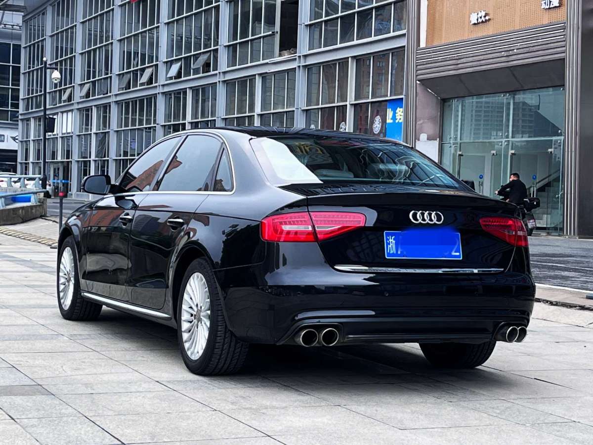 奧迪 奧迪A4L  2015款 35 TFSI 百萬紀念舒享版型圖片