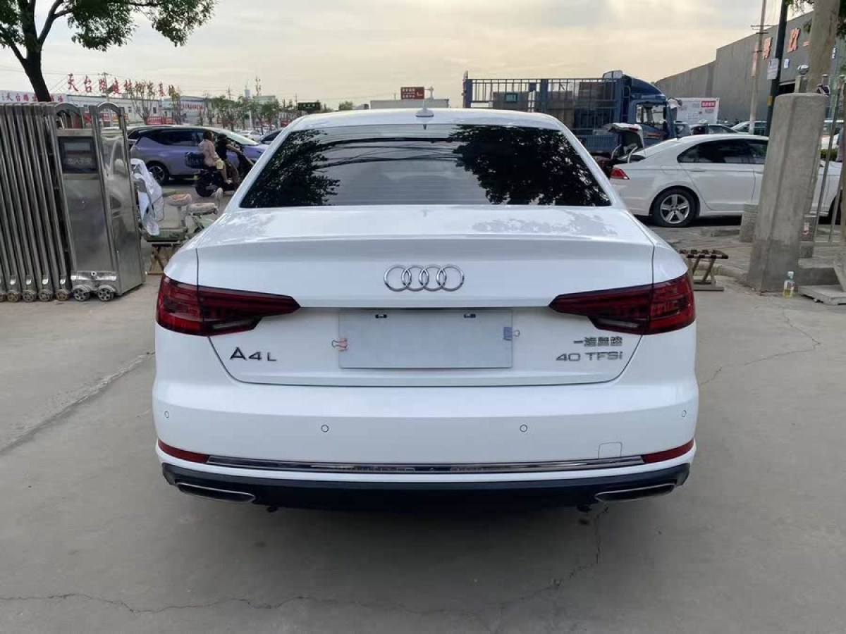 奧迪 奧迪A4L  2019款 40 TFSI 進(jìn)取型 國(guó)VI圖片