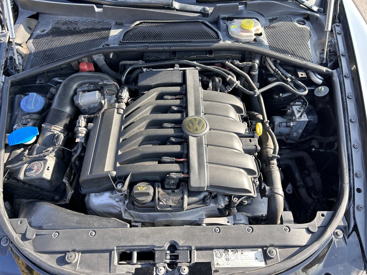 大眾 輝騰  2011款 3.6L V6 5座加長舒適版圖片