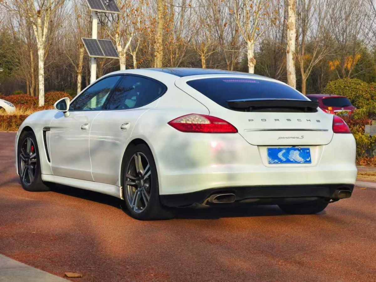 保時(shí)捷 Panamera  2013款 Panamera 4 Platinum Edition 3.6L圖片