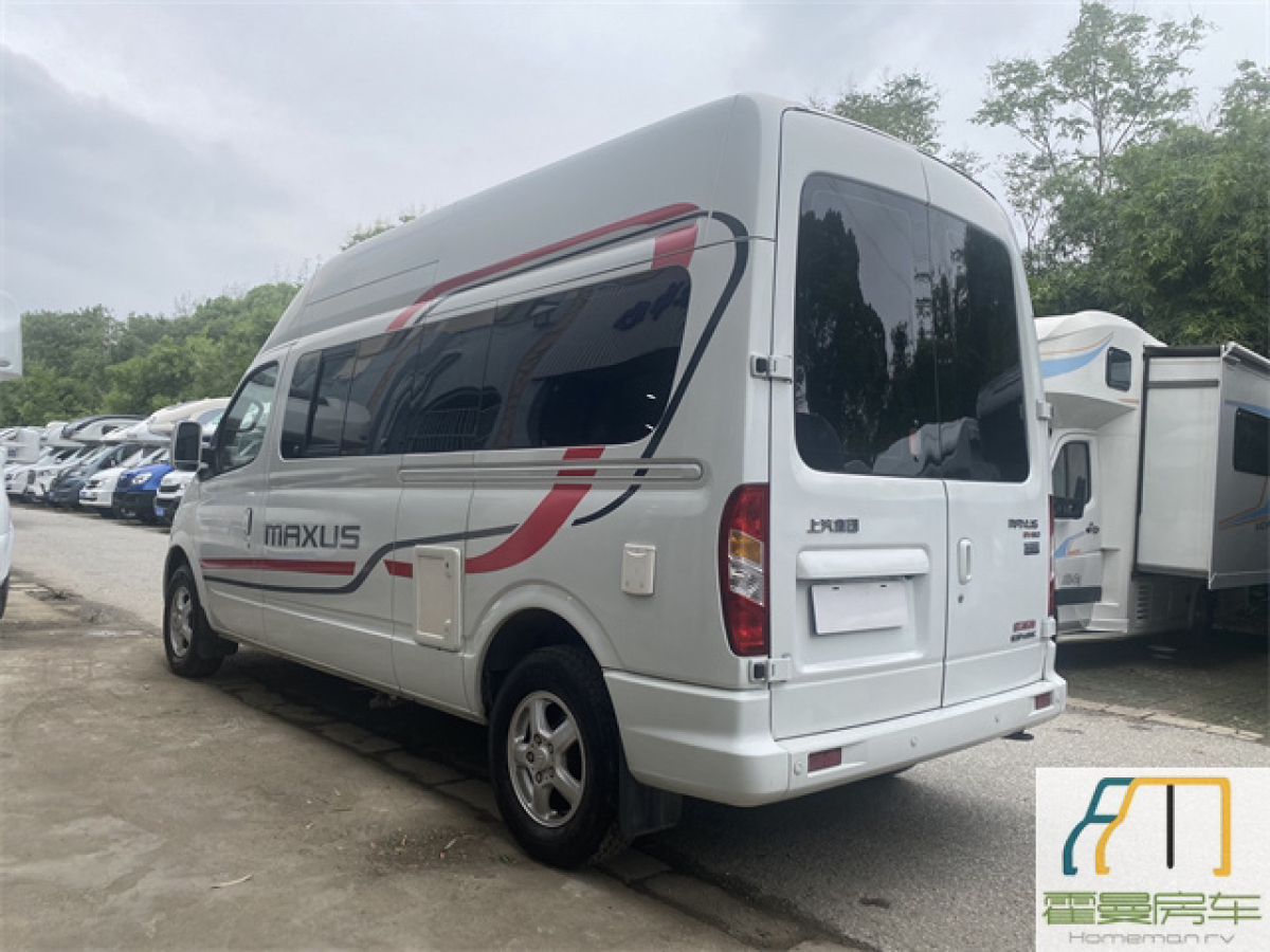 上汽大通 V80  2018款  2.5T 6擋手動(dòng)廂式貨車長(zhǎng)軸中頂2-3座圖片