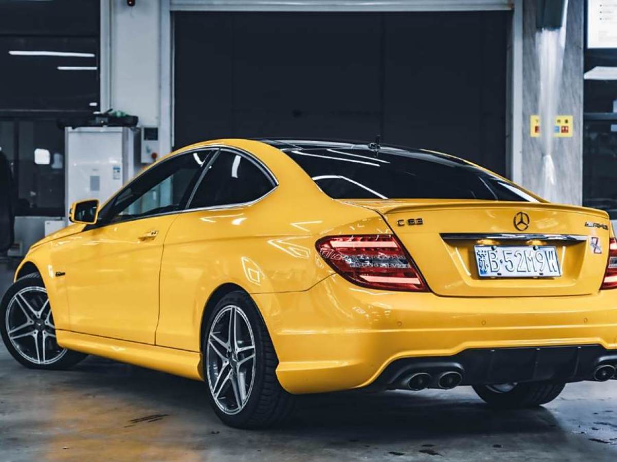 奔馳 奔馳C級(jí)AMG  2012款 AMG C 63 Coupe 動(dòng)感型圖片