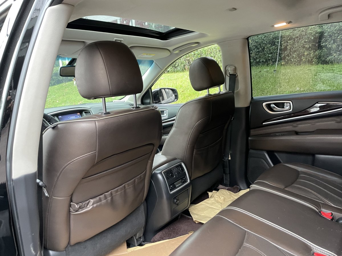 英菲尼迪 QX60  2018款 2.5T Hybrid 兩驅(qū)冠軍家庭版圖片