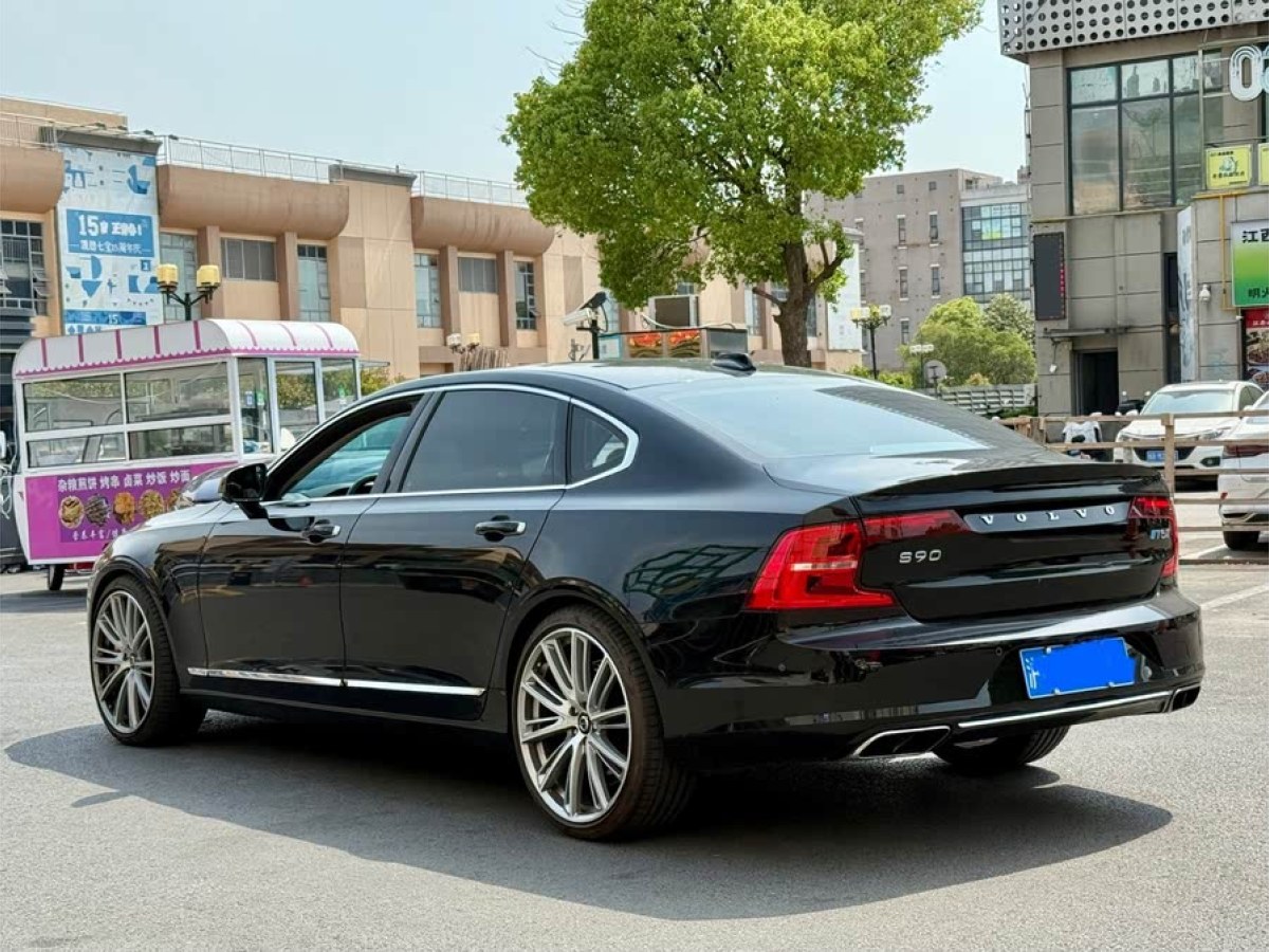 沃爾沃 S90  2017款 T5 智尊版圖片