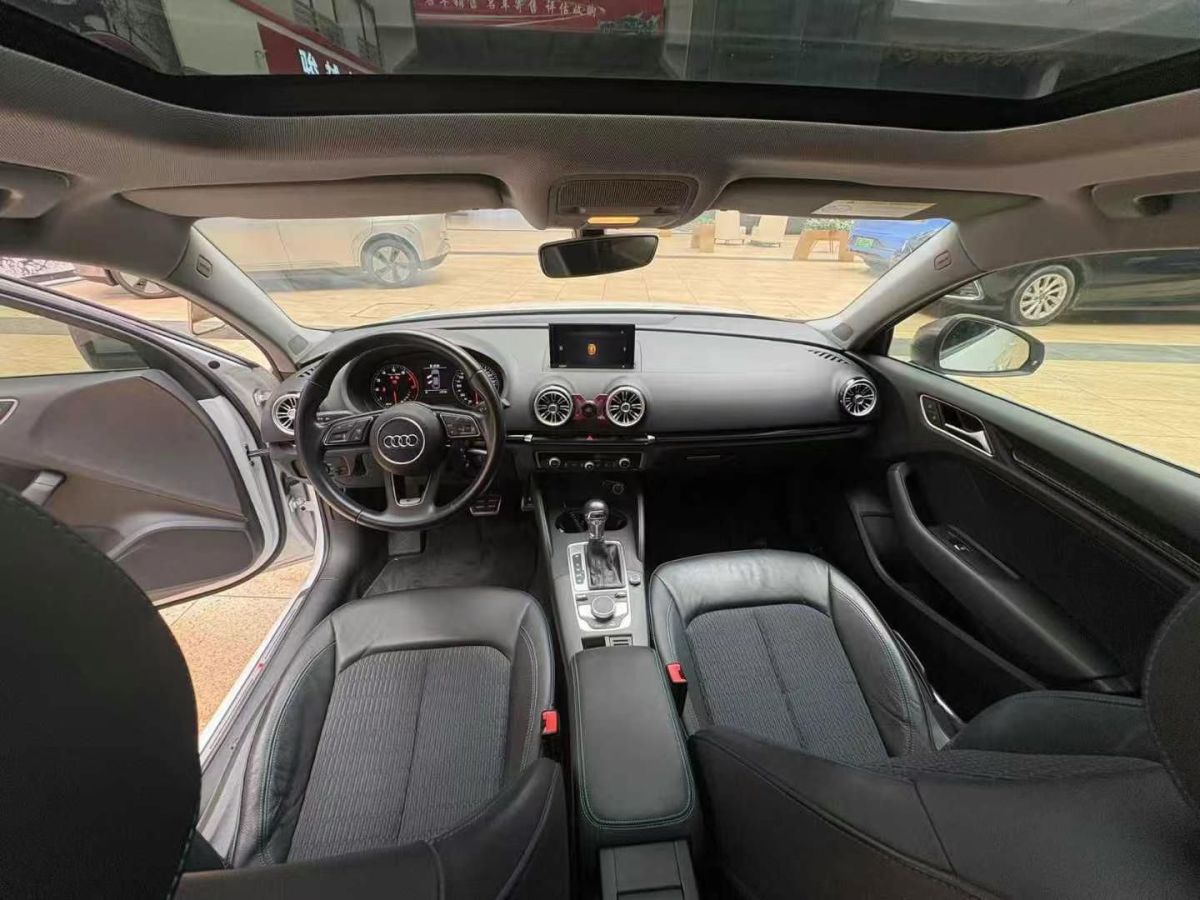 奧迪 奧迪A3  2019款 A3 35TFSI Limousine時(shí)尚型圖片