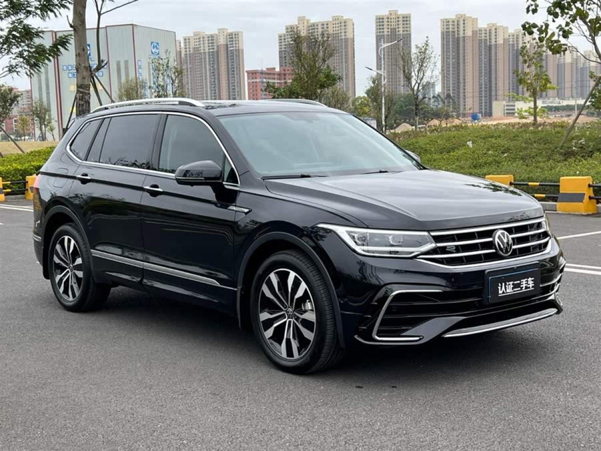大眾 途觀L  2024款 330TSI 自動兩驅(qū)R-Line越享版圖片