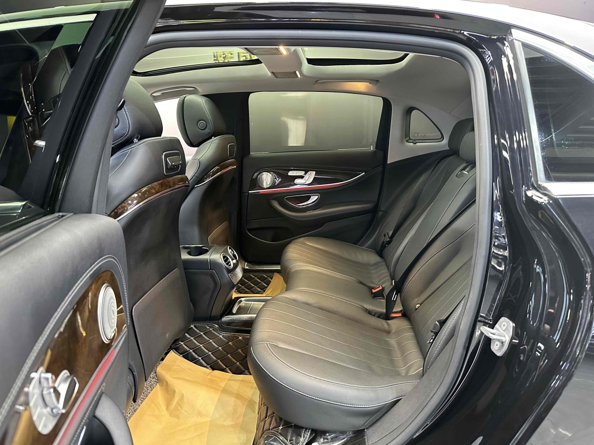 奔馳 奔馳E級(jí)  2019款 改款 E 300 L 豪華型圖片