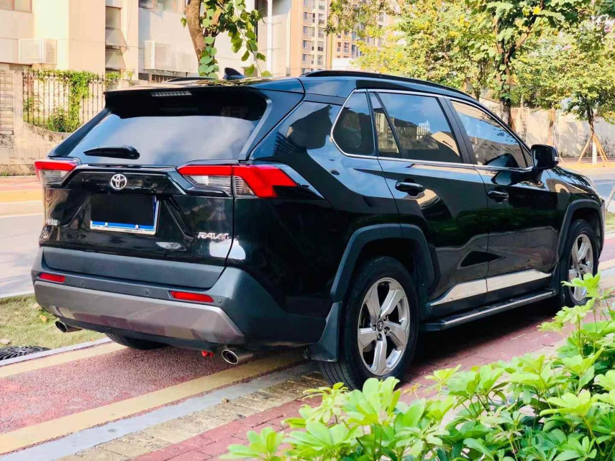 豐田 RAV4榮放  2021款 2.0L CVT四驅(qū)風(fēng)尚版圖片