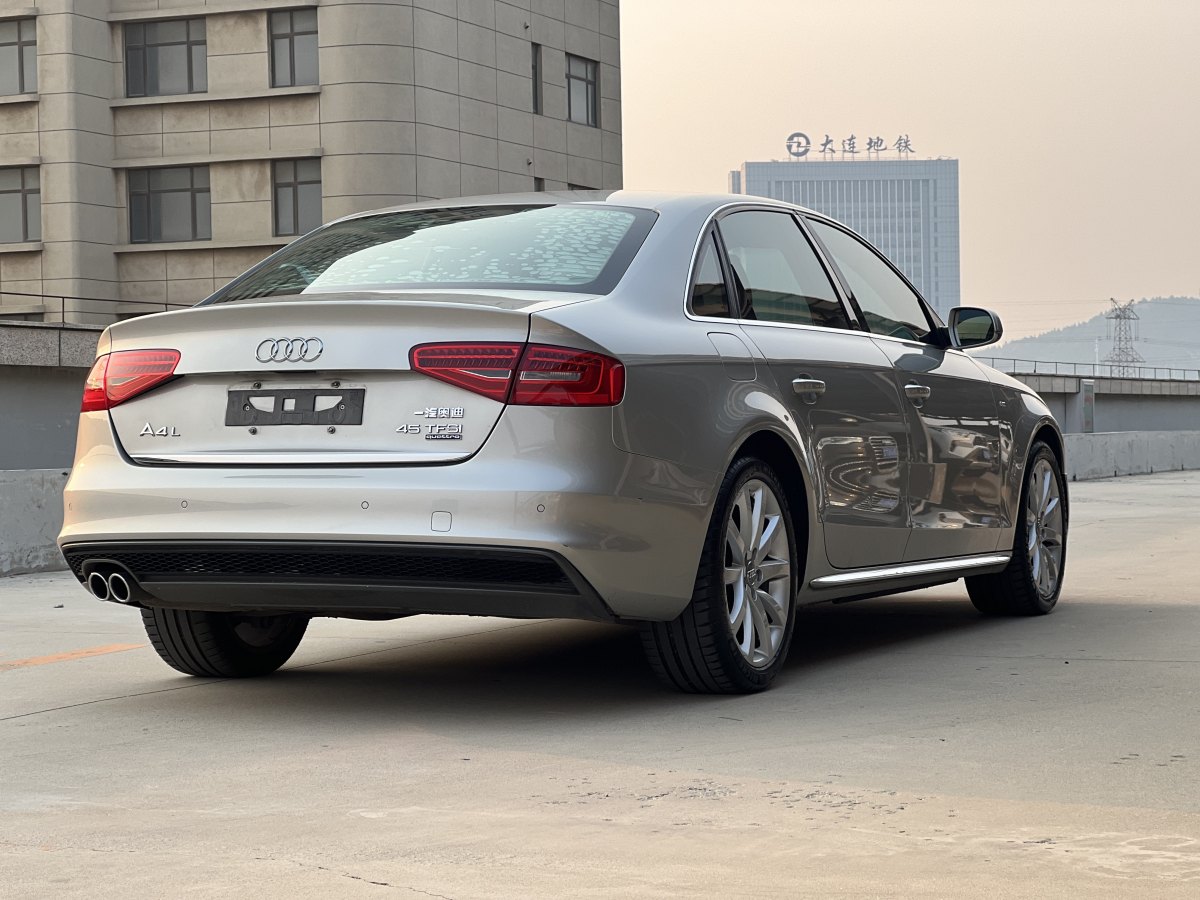 奧迪 奧迪A4L  2016款 45 TFSI quattro運(yùn)動(dòng)型圖片