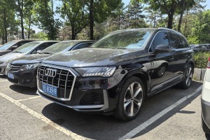 奧迪Q7 奧迪 55 TFSI quattro S line運(yùn)動(dòng)型