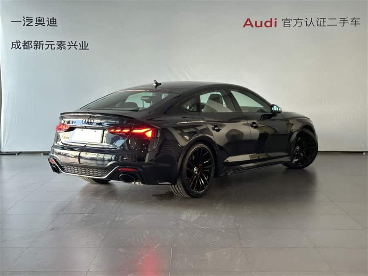 奧迪 奧迪RS 5  2021款 RS5 Sportback 黑曜版圖片