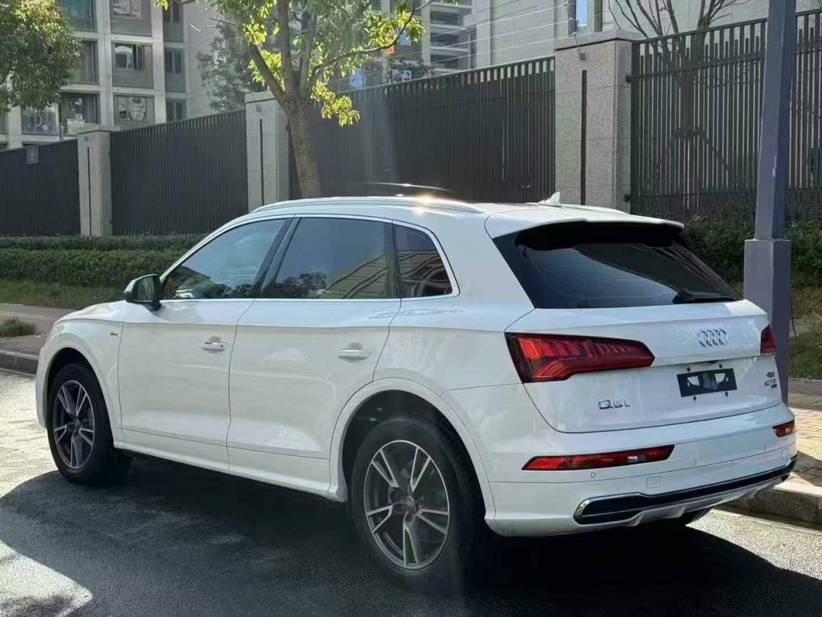 奧迪 奧迪Q3  2019款  35 TFSI 時尚動感型圖片