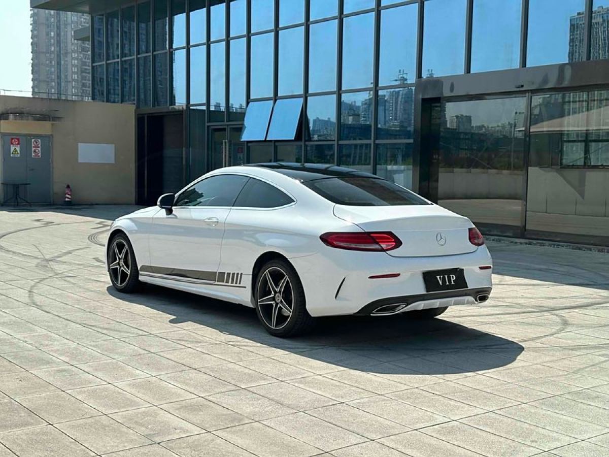 奔馳 奔馳C級  2017款 C 200 4MATIC 轎跑版圖片