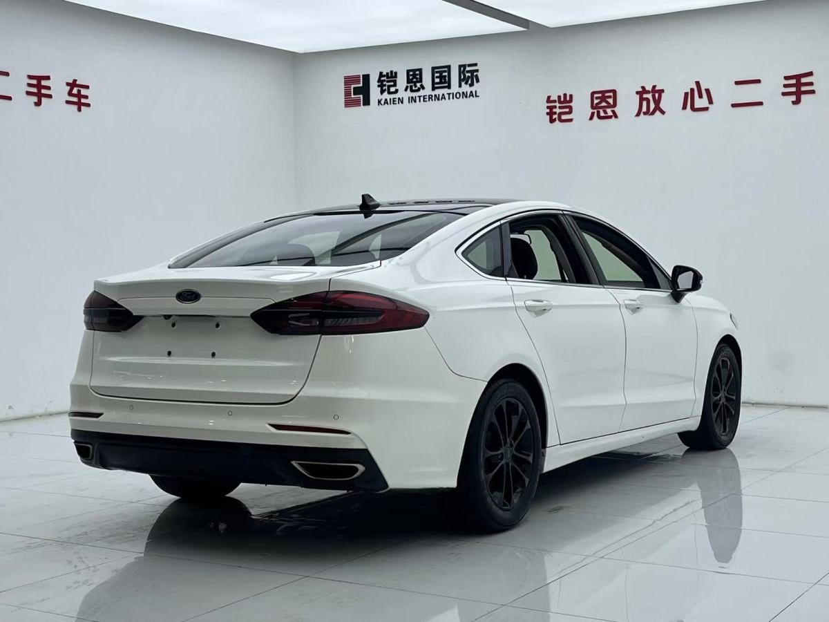 福特 蒙迪歐  2020款 EcoBoost 180 時(shí)尚型圖片