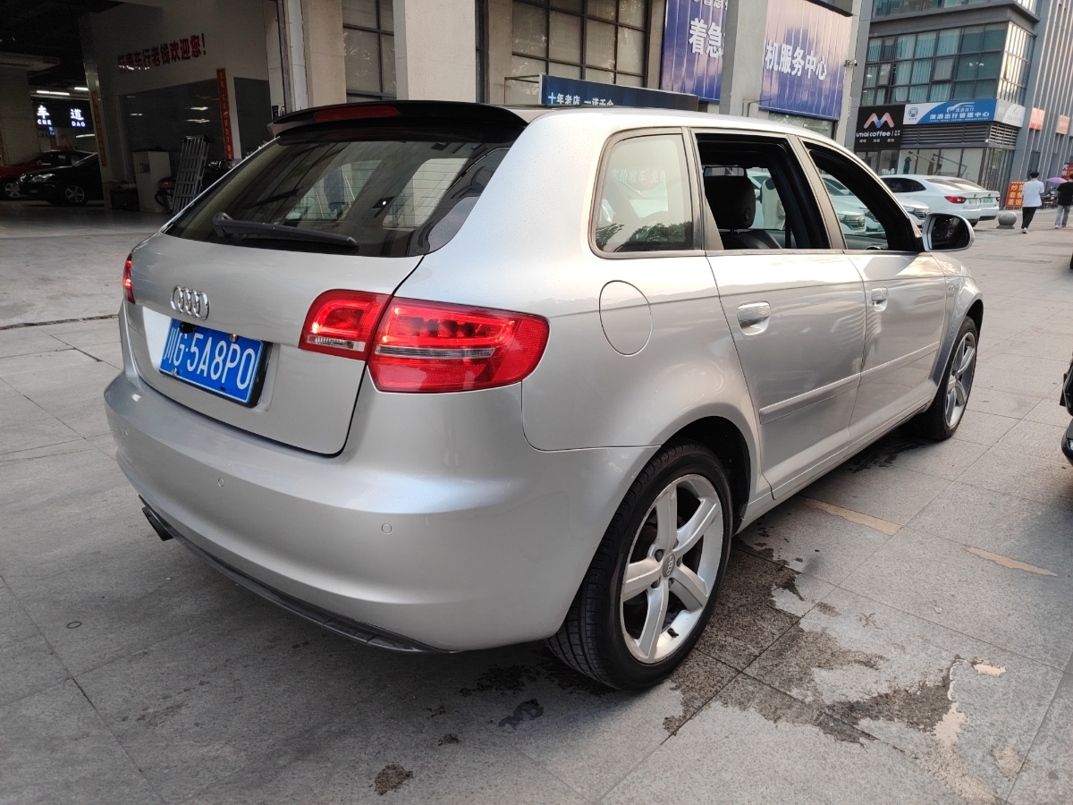 2010年7月奧迪 奧迪A3  2010款 Sportback 1.8T 豪華型