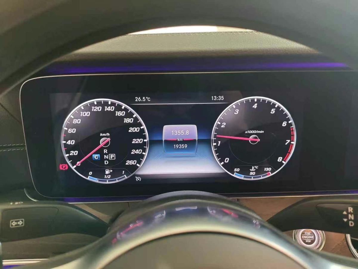 奔馳 奔馳E級  2020款 E 300 L 豪華型圖片