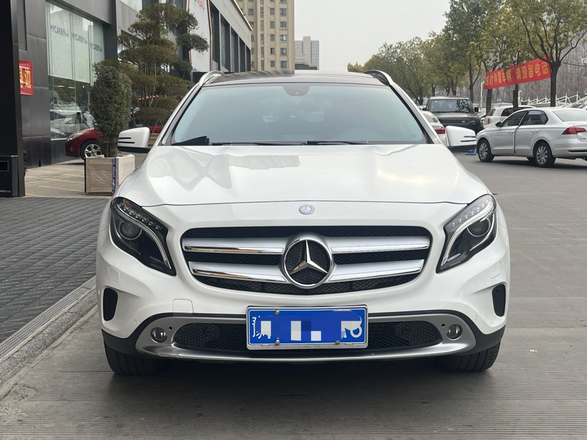 奔馳 奔馳GLA  2016款 GLA 220 4MATIC 時(shí)尚型圖片