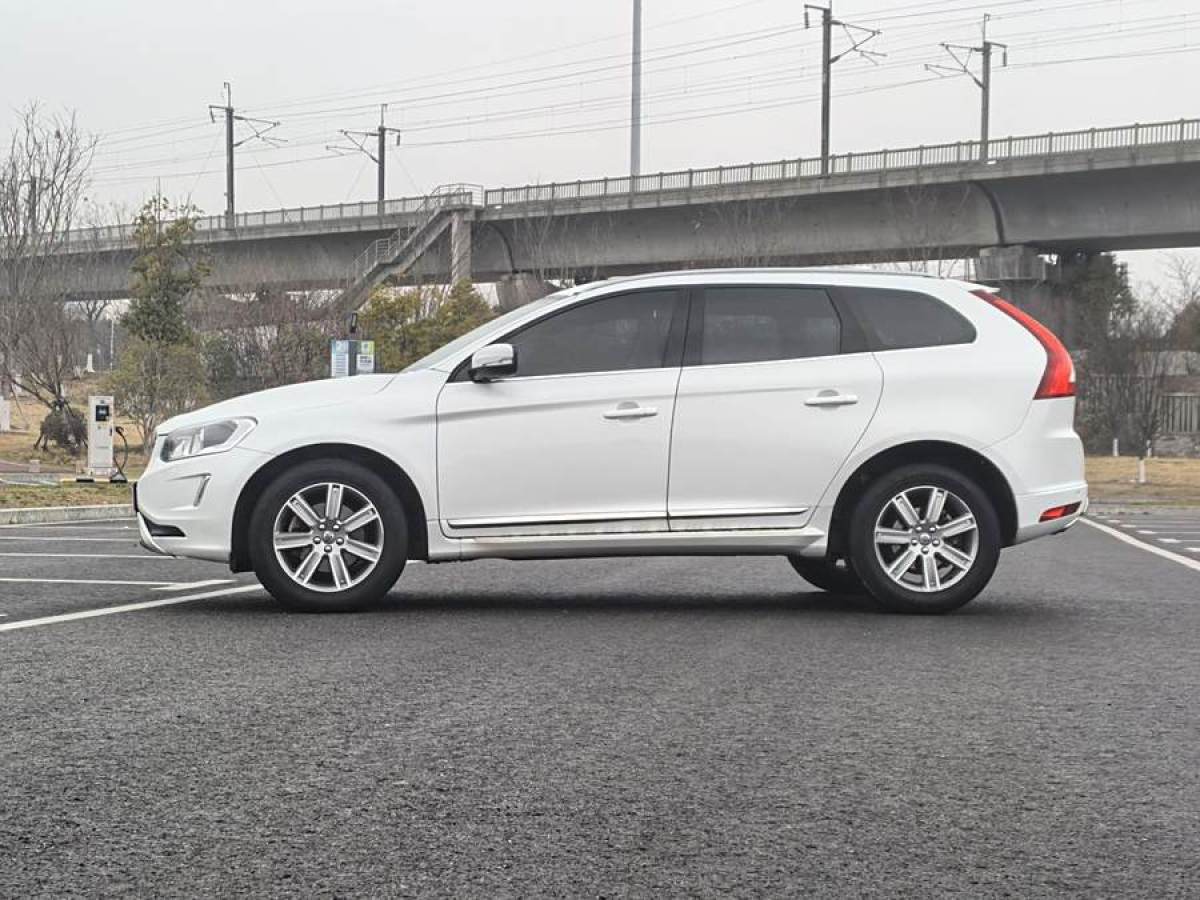 沃爾沃 XC60  2016款 T5 AWD 智遠(yuǎn)版圖片