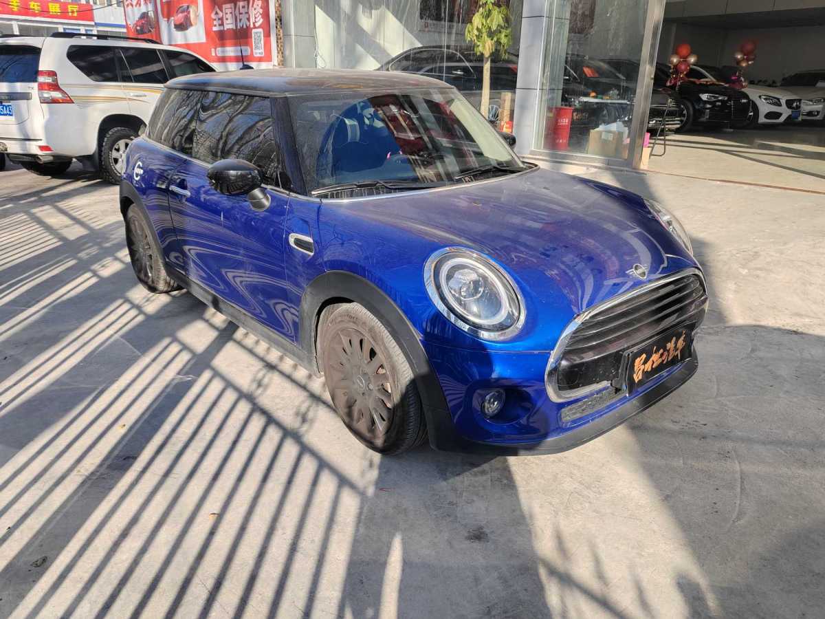 MINI COUNTRYMAN  2018款 1.5T COOPER 經(jīng)典派圖片