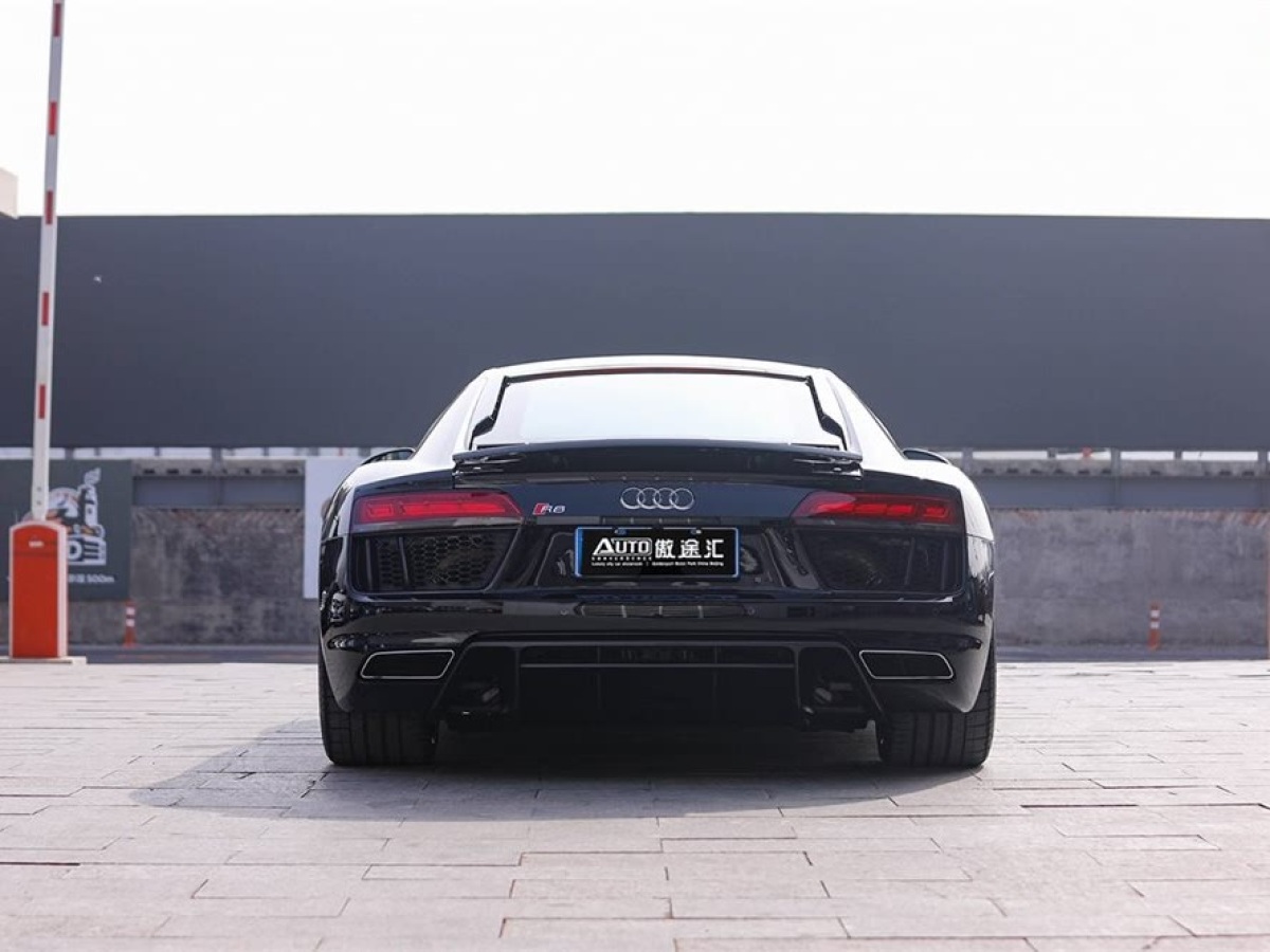 奧迪 奧迪R8  2017款 V10 Coupe圖片