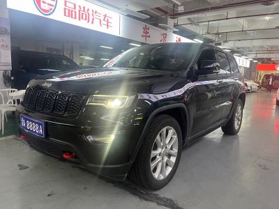 2019年3月 Jeep 大切諾基(進(jìn)口) 3.0L 舒享導(dǎo)航版圖片