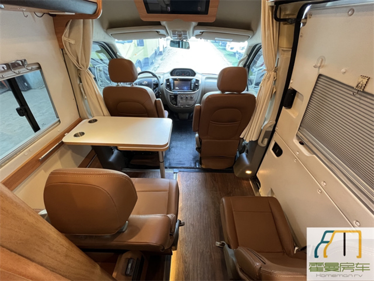 2019款大通RV80 2.5T  柴油 長軸 B型旅居房車圖片