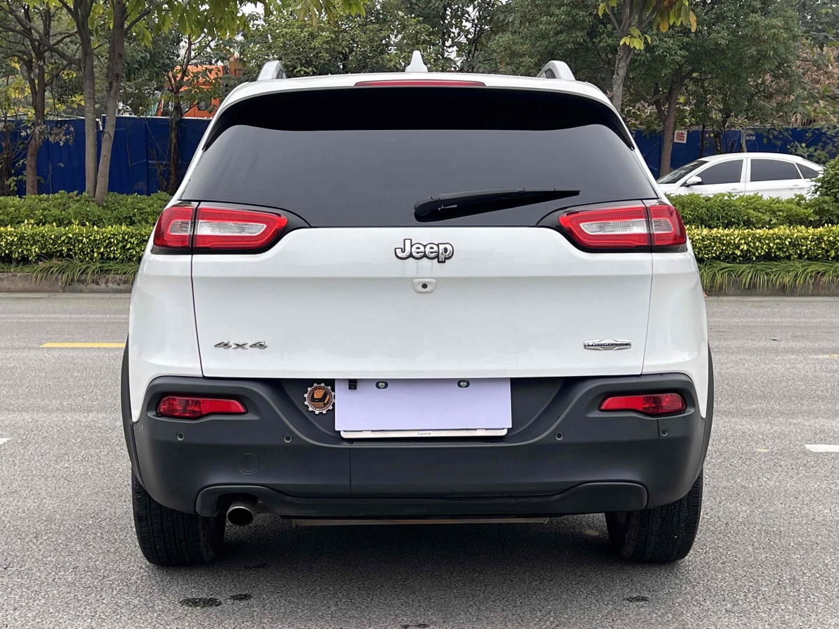 Jeep 自由光  2014款 2.4L 豪華版圖片