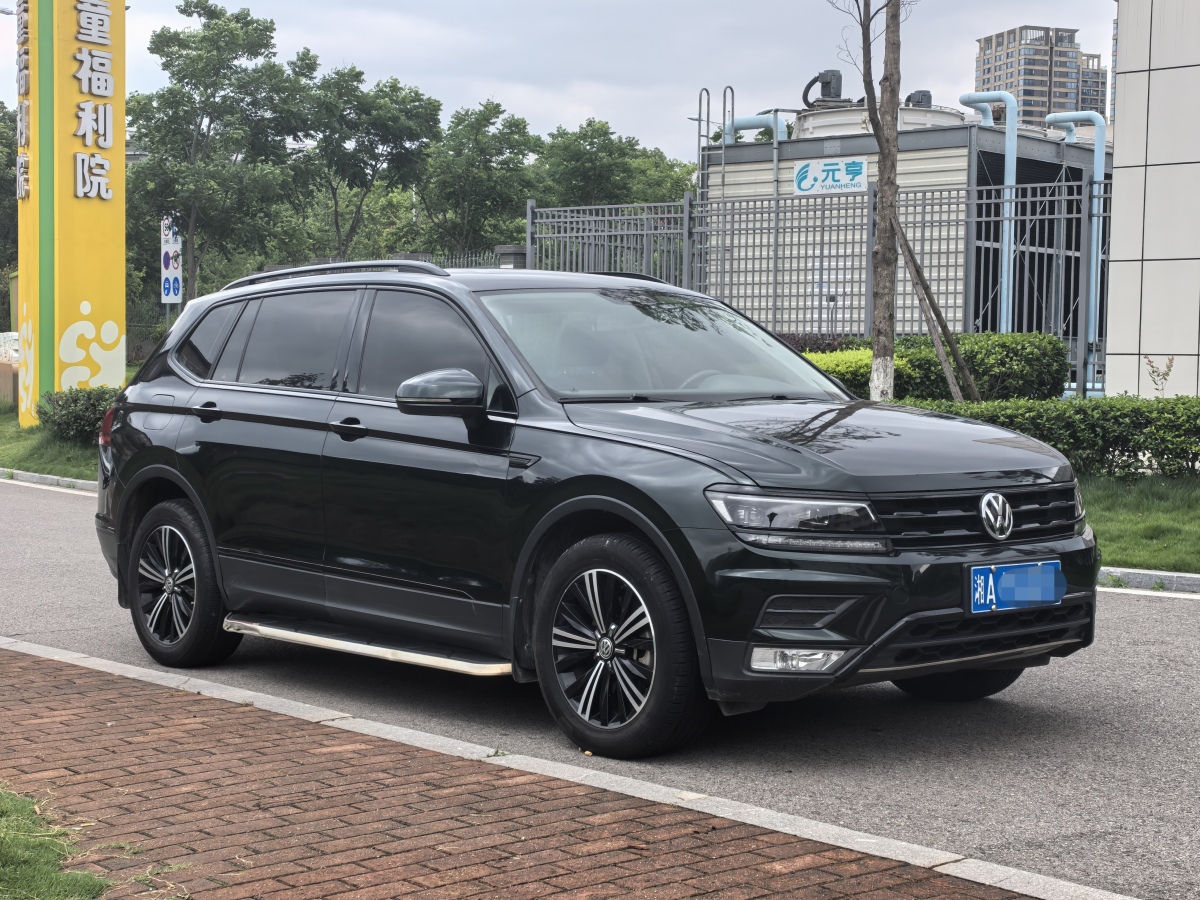 大眾 途觀L  2019款 改款 330TSI 自動(dòng)兩驅(qū)全景舒適版 國(guó)V圖片