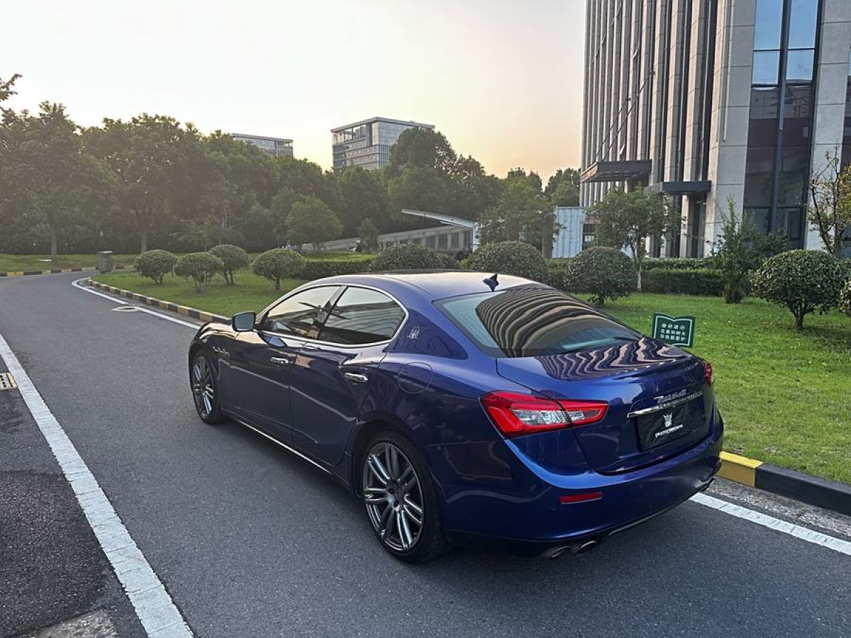 瑪莎拉蒂 Ghibli  2014款 3.0T 標(biāo)準(zhǔn)版圖片