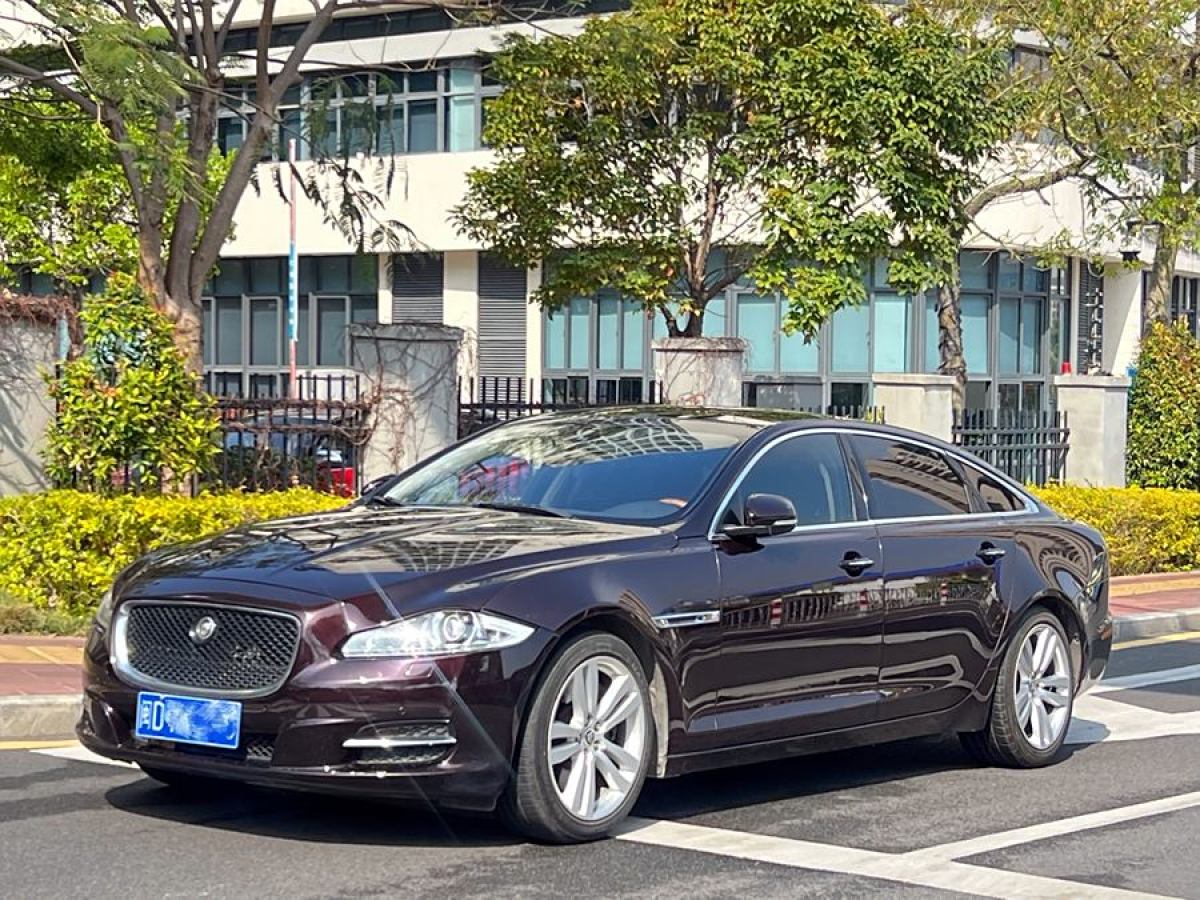 2012年8月捷豹 XJ  2012款 XJL 3.0 全景商務(wù)版