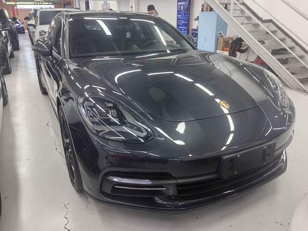 保時(shí)捷 Panamera  2017款 Panamera 行政加長版 3.0T圖片