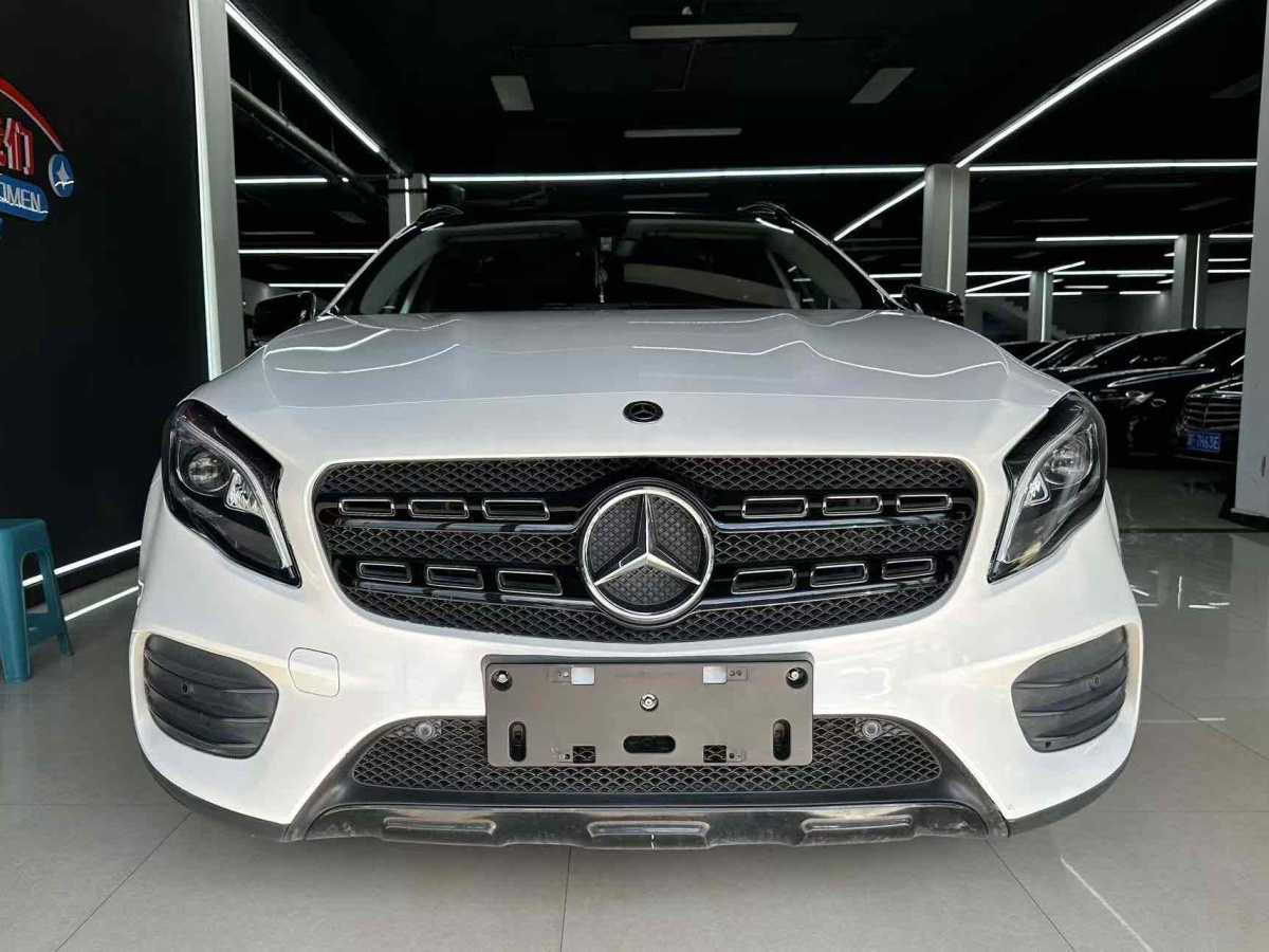 2018年12月奔馳 奔馳GLA  2018款 GLA 220 4MATIC 運動型