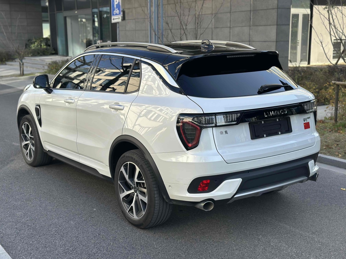 領(lǐng)克 領(lǐng)克01新能源  2019款 1.5T PHEV Pro圖片