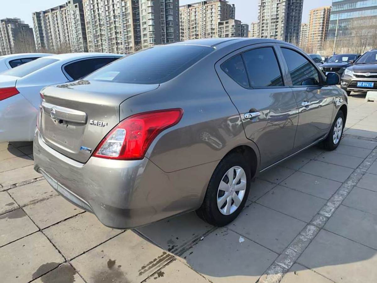 日產(chǎn) 陽(yáng)光  2015款 1.5XE CVT舒適版圖片