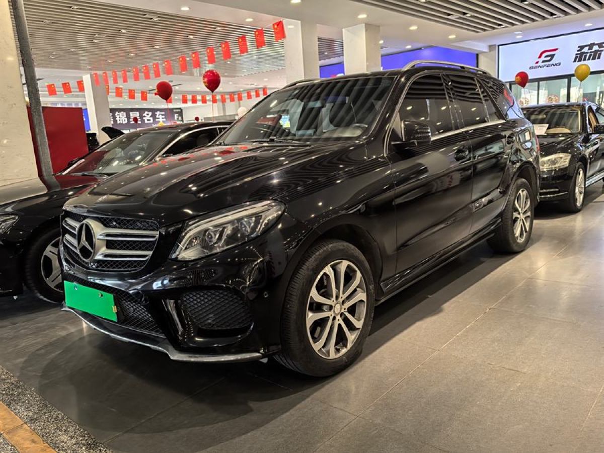 奔馳 奔馳GLE  2017款 GLE 320 4MATIC 豪華型圖片