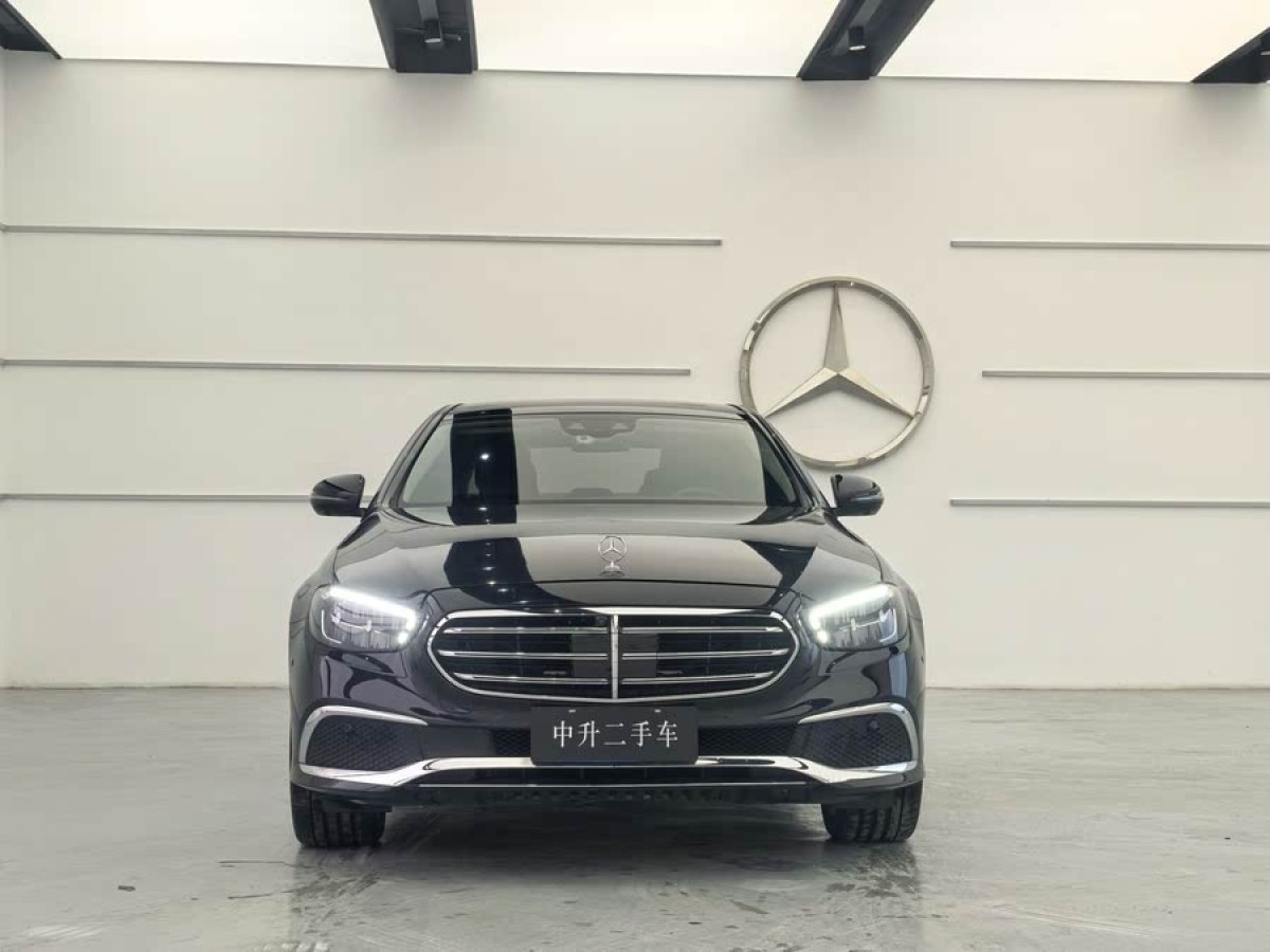 奔馳 奔馳E級(jí)  2023款 改款 E 300 L 豪華型圖片