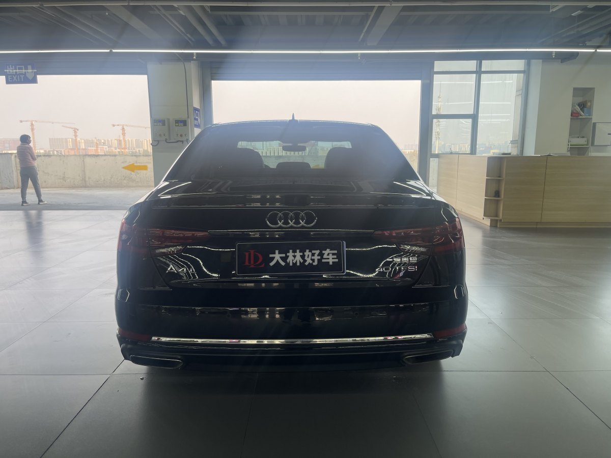 奧迪 奧迪A4L  2019款 40 TFSI 進(jìn)取型 國(guó)V圖片