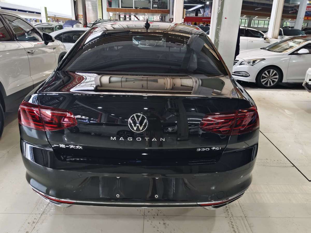 大眾 邁騰  2023款 200萬輛紀(jì)念版 330TSI DSG領(lǐng)先型圖片