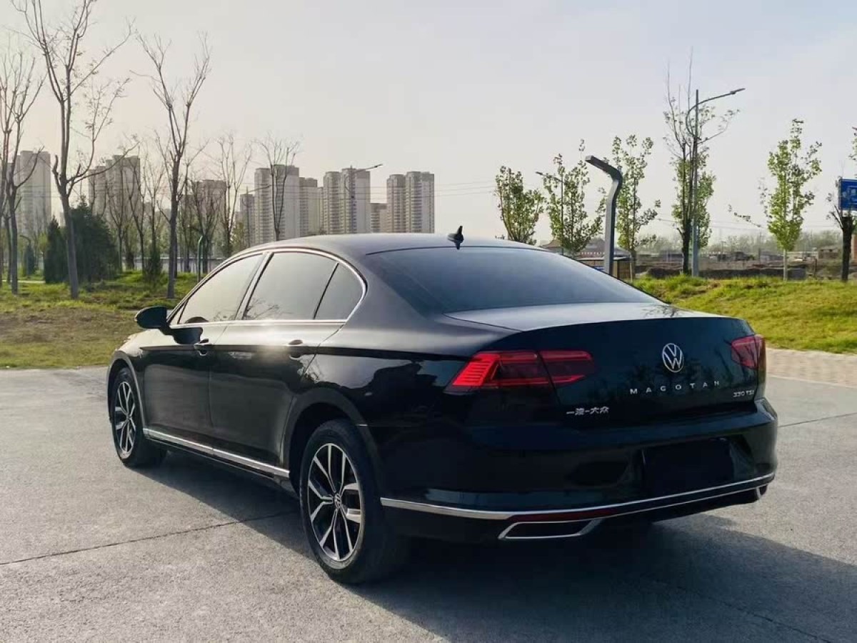 大眾 邁騰  2020款 330TSI DSG 領(lǐng)先型圖片