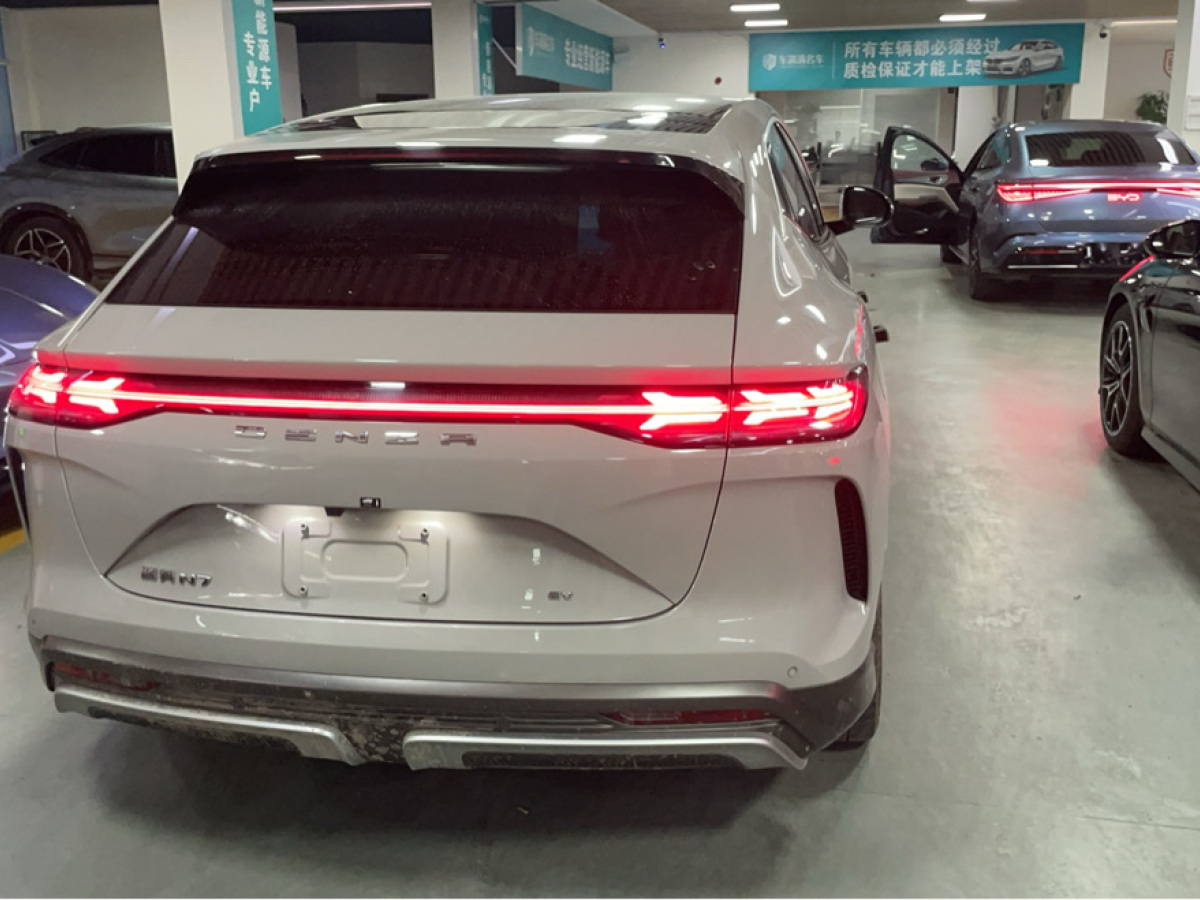 騰勢(shì) 騰勢(shì)N7  2023款 超長(zhǎng)續(xù)航版圖片