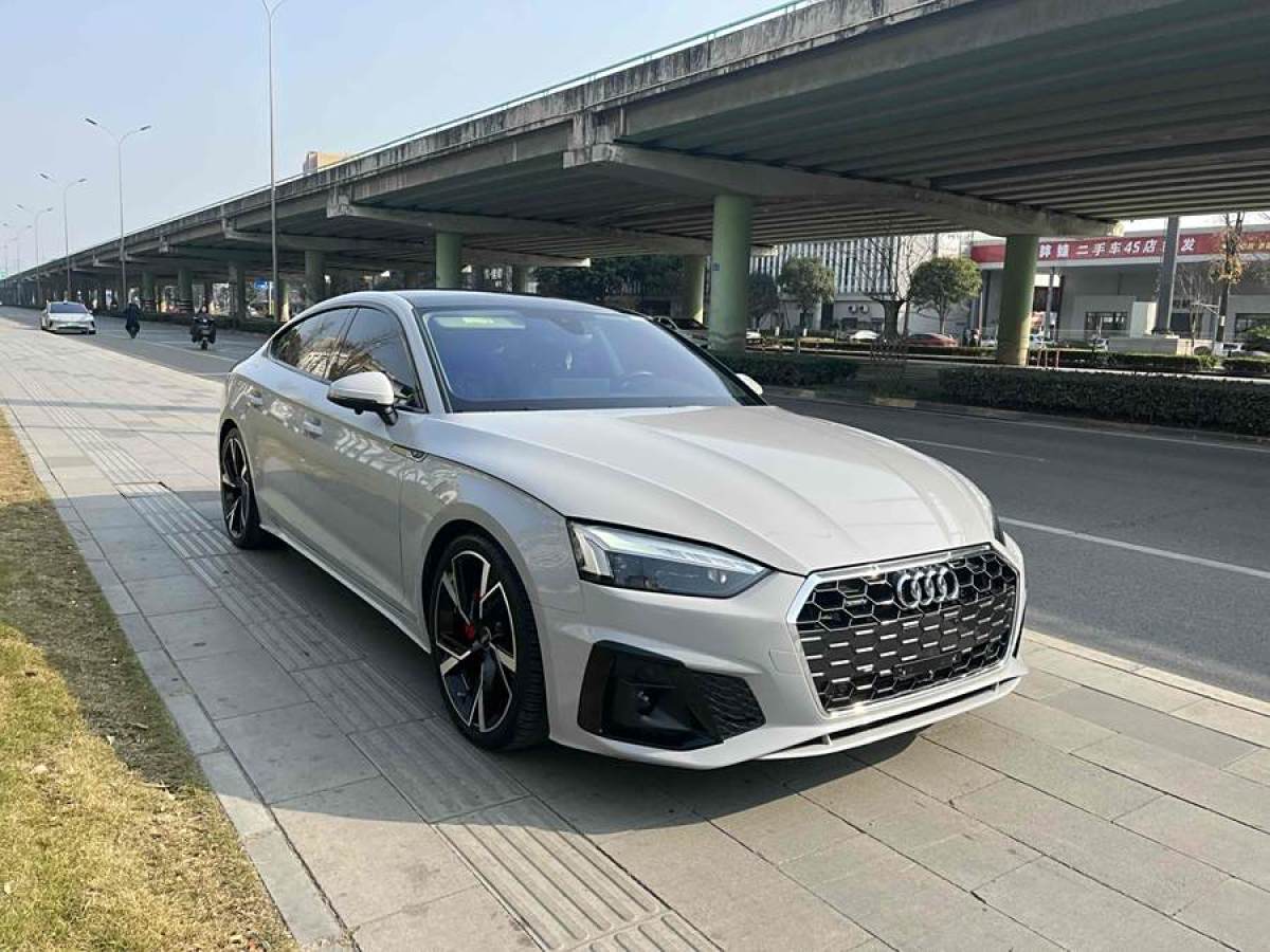 奧迪 奧迪A5  2024款 Sportback 40 TFSI quattro 豪華動感型圖片