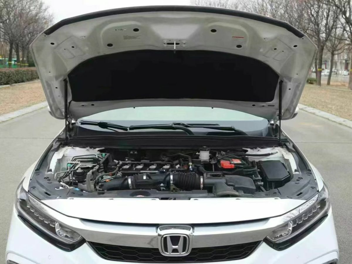 本田 CR-V  2021款 銳?混動 2.0L 兩驅(qū)凈行版圖片