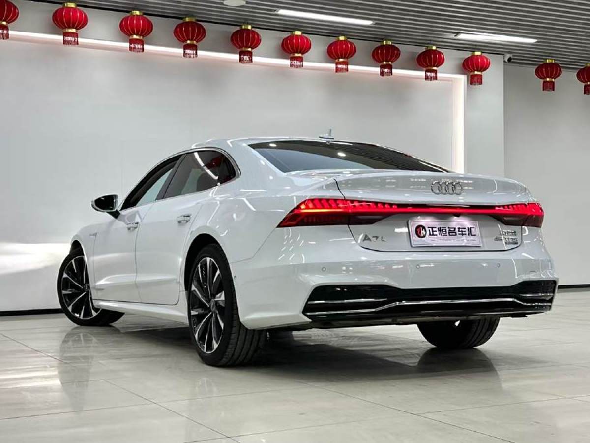 奧迪 奧迪A7L  2022款 45 TFSI quattro S-line 圣騎士圖片