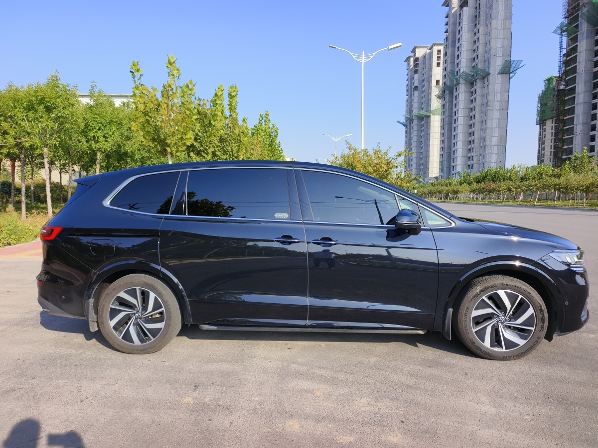 大眾 威然  2023款 改款 330TSI 豪華版圖片